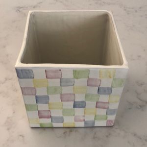 Mackenzie-Childs Honeymoon Pattern